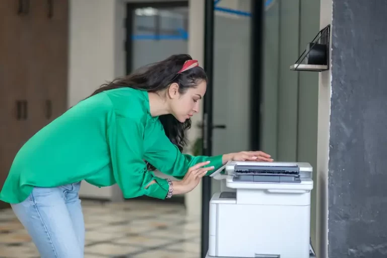 penyebab hasil fotocopy hitam semua